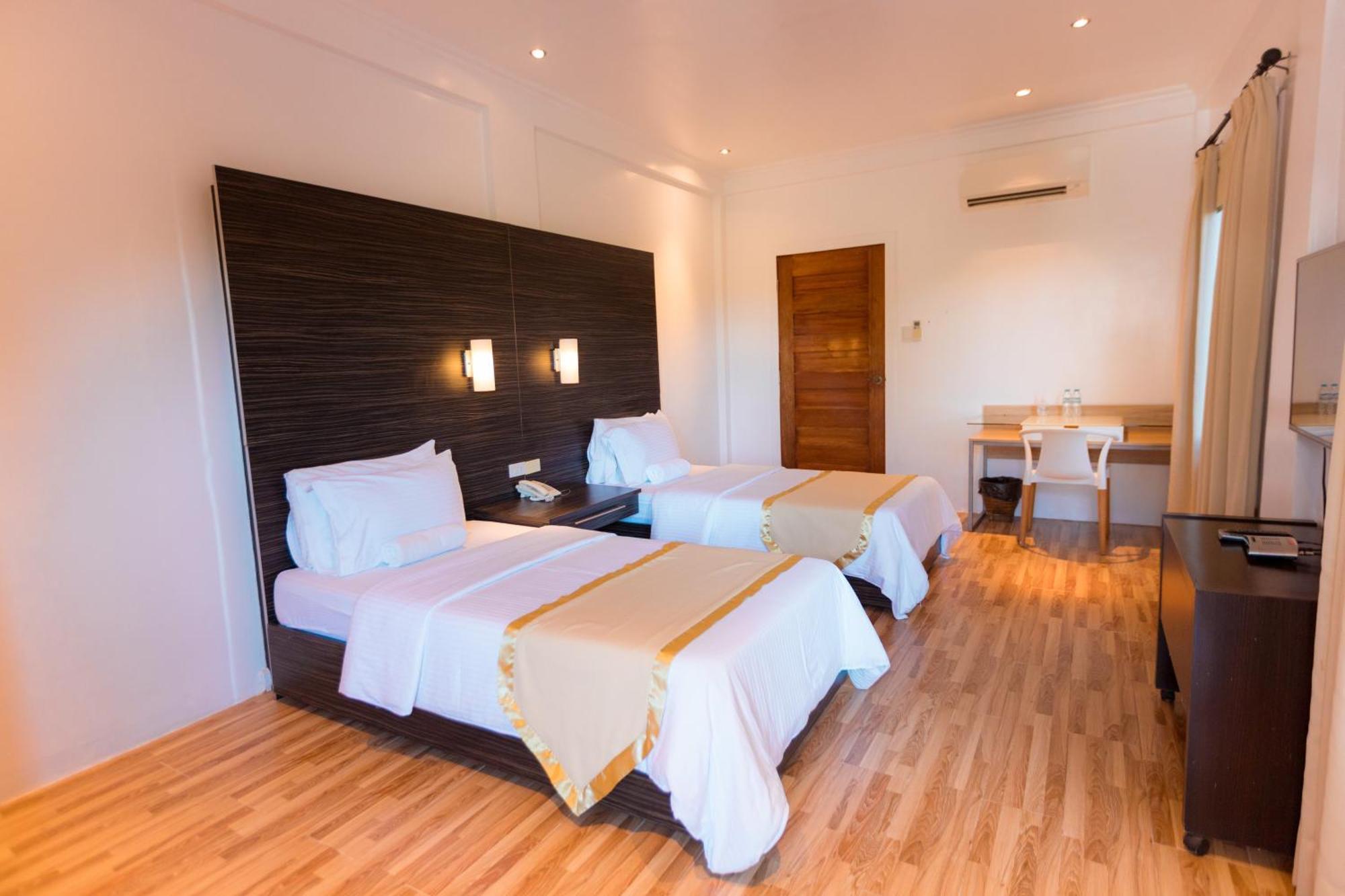 Paoay Bellagio Hills Hotel And Restaurant מראה חיצוני תמונה