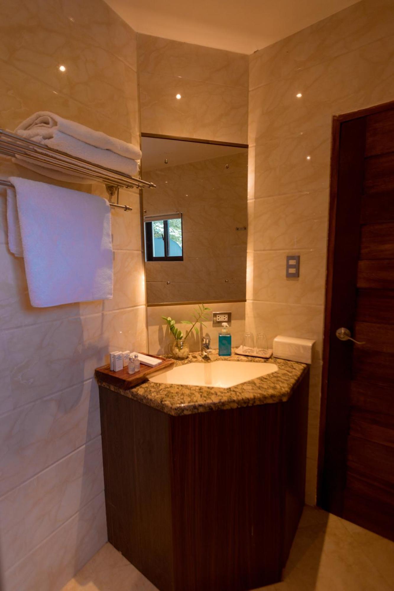 Paoay Bellagio Hills Hotel And Restaurant מראה חיצוני תמונה